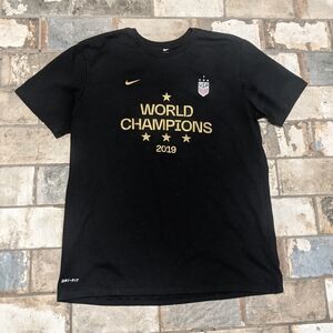 Nike Large USWNT Black Dri-Fit World Champions 2019 Short Sleeve T-shirt